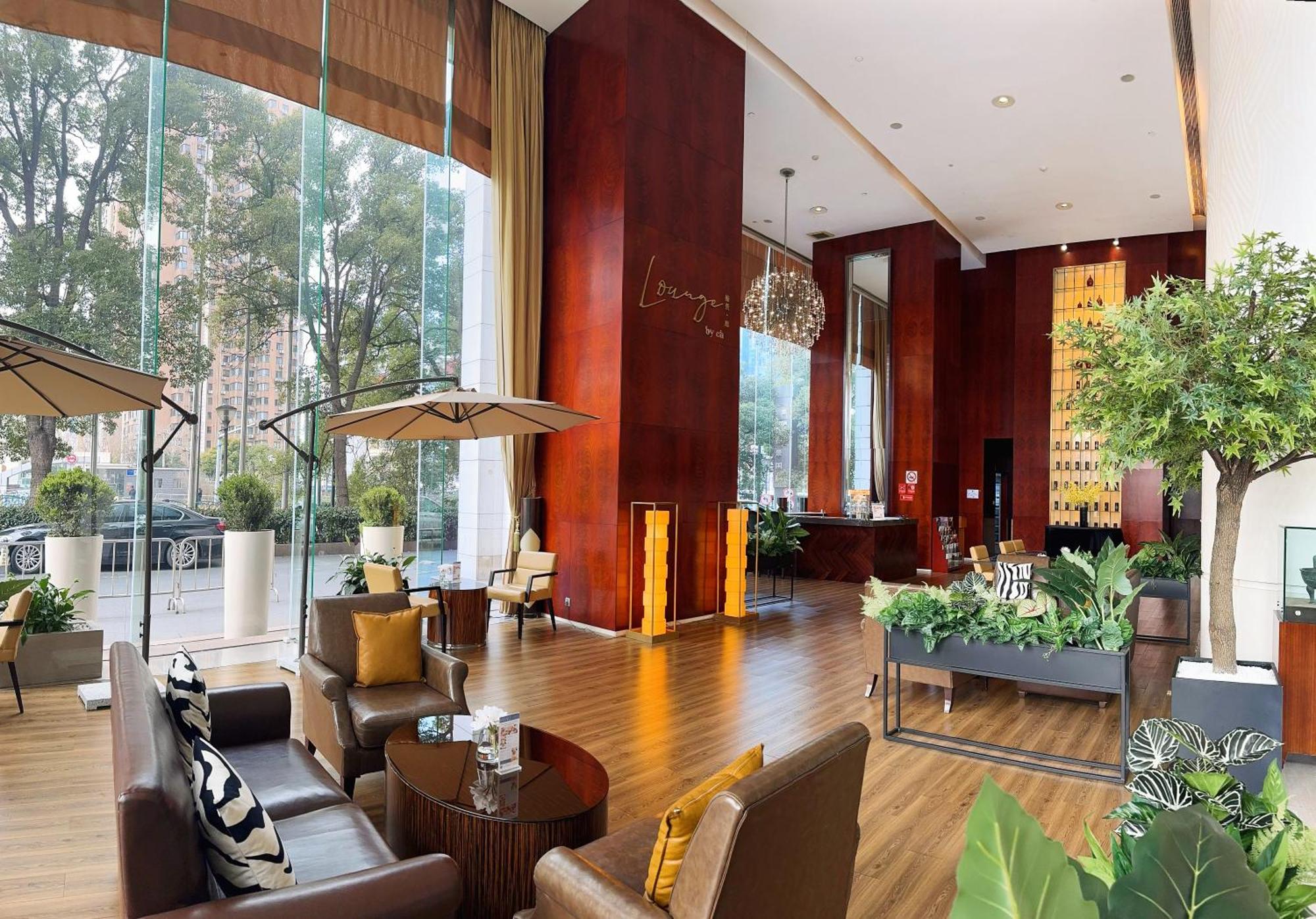 The Eton Hotel Шанхай Екстер'єр фото